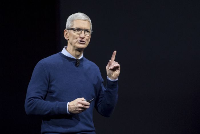 Tim Cook non vuole che il nipote usi i social network e avvisa ...