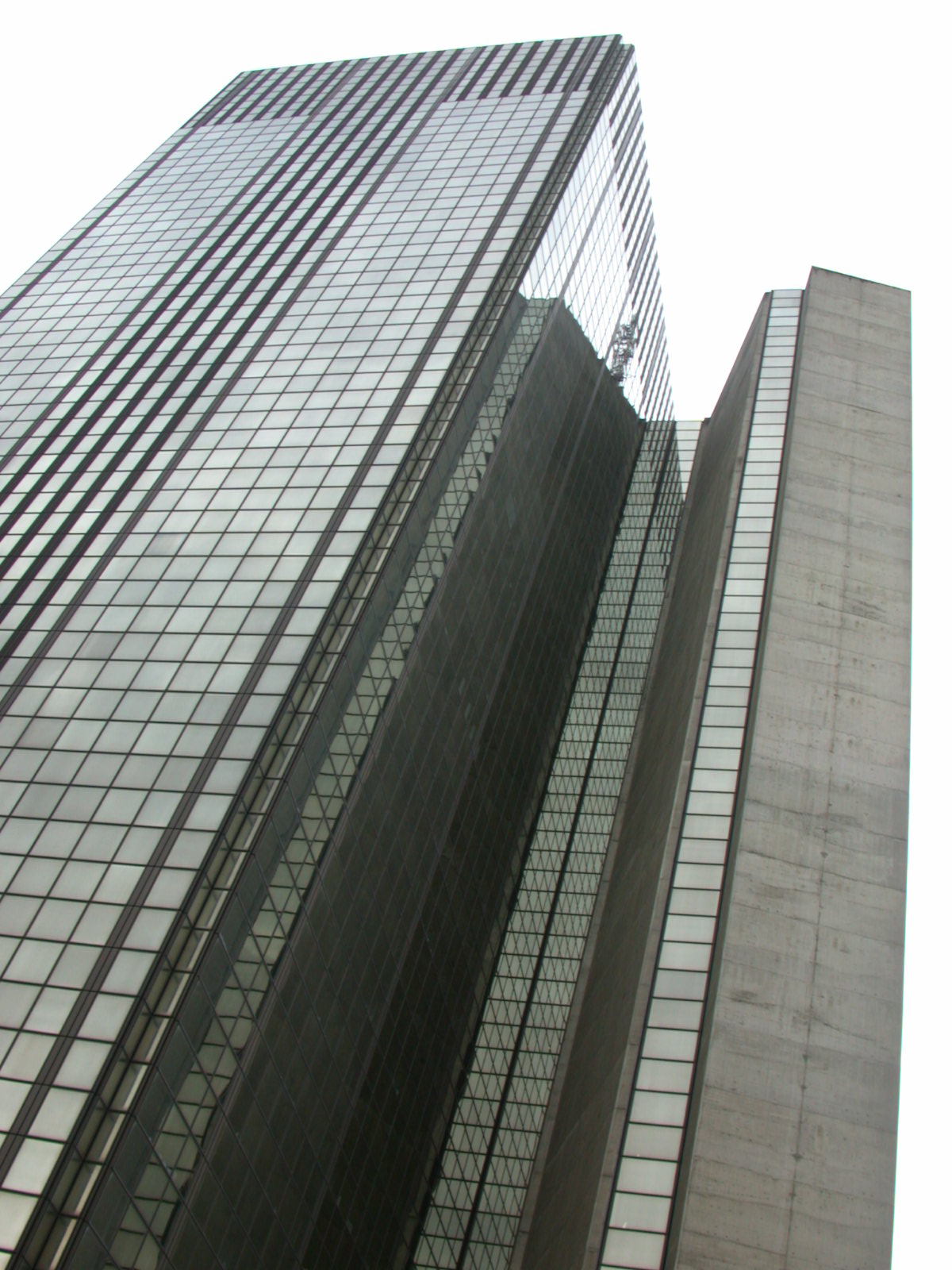 commercial buildings reflective mirror high skyscraper