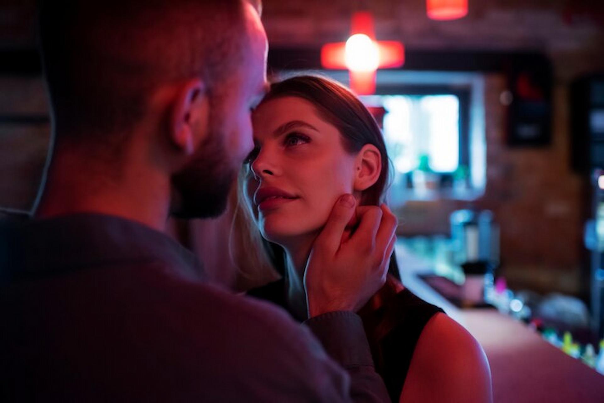 Navigating the World of Discreet Dating: Tips and Tricks