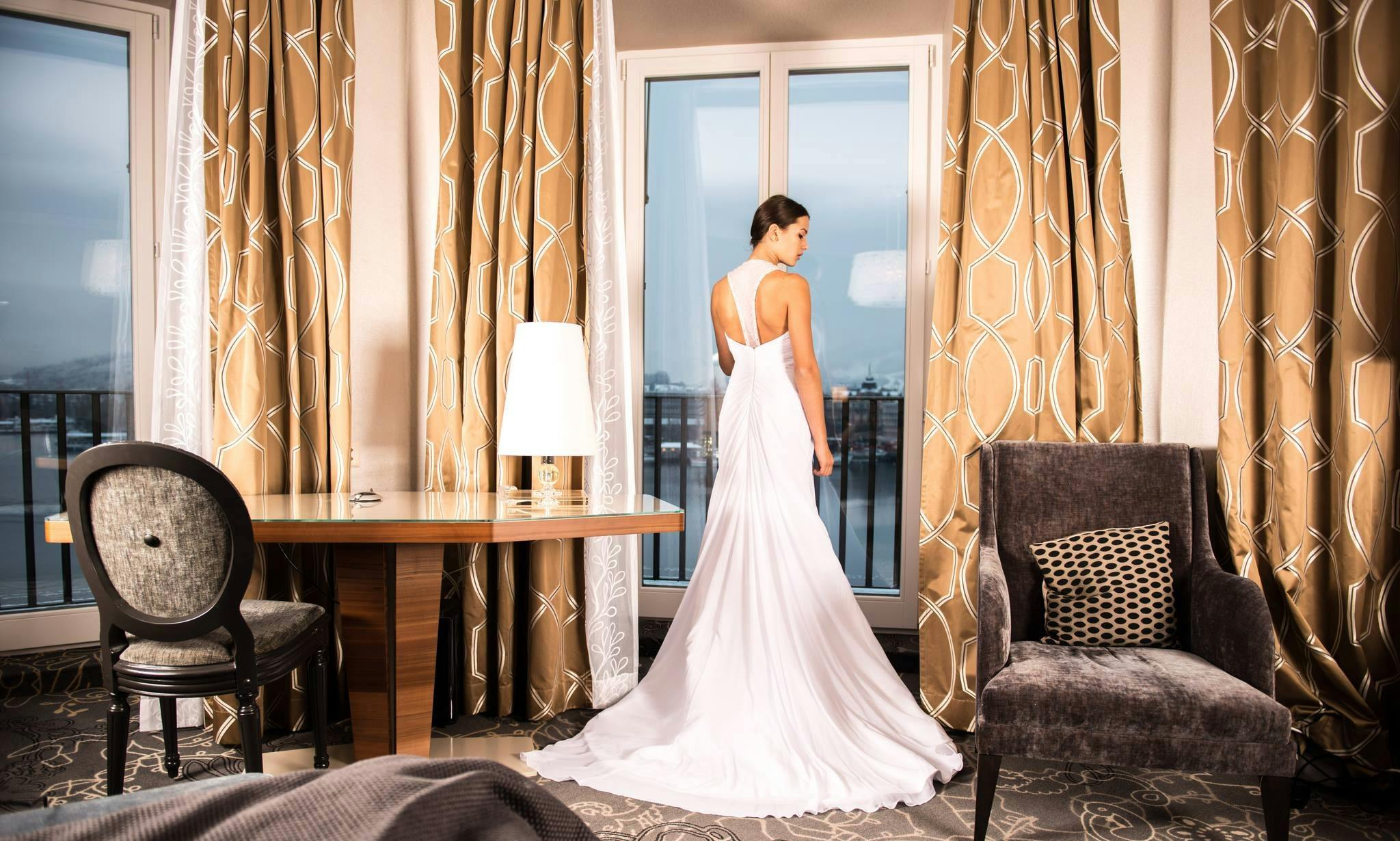 women s white dress