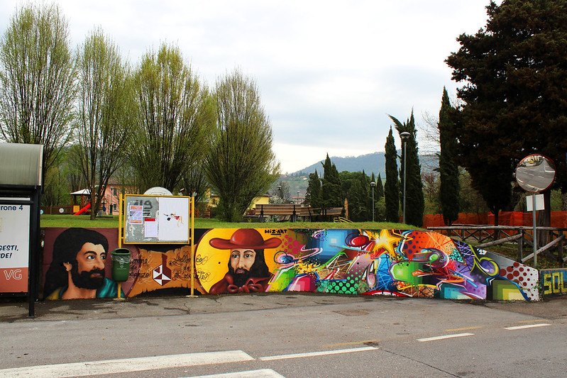 WIZ and MOSCATO DI SCANZO: right wall