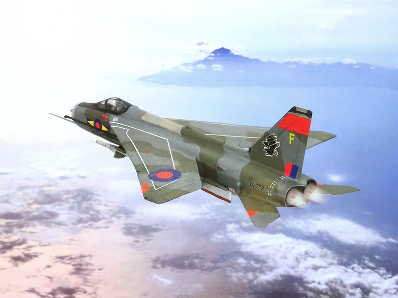 1:72 English Electric/BAC ‘Skyspark’ F.6; aircraft ‚F (s/n XR778)' of the Royal Air Force 11 Squadron; RAF Binbrook (Linconshire, Eastern UK), 1977 (What-if/kitbashing)